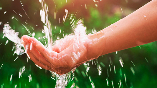 Como a inteligência artificial pode ajudar a enfrentar a crise da água